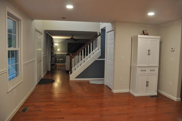 Interior, Recessed Lighting, Wood Texture Flooring