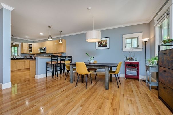 Dining room, Interior, Kitchen, Pendant Lights, Recessed Lighting, Wood Texture Flooring