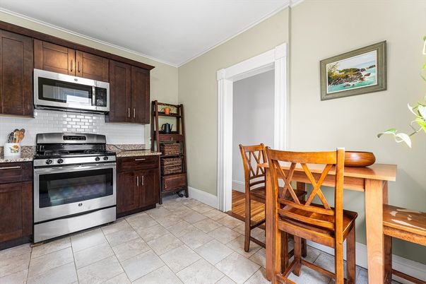 Dining room, Interior, Kitchen, Stainless Steel Appliances, Wood Texture Flooring