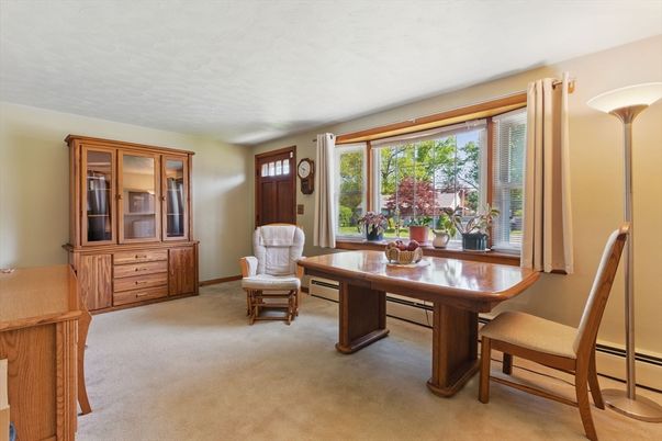 Home Office, Interior