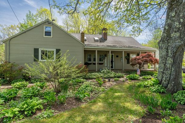 Exterior, Facade, Cape Cod
