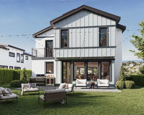 Backyard, Exterior, Facade, Modern