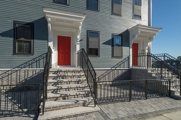 Exterior, Facade, Rowhouse