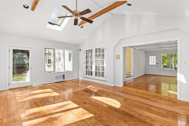 Empty room, Interior, Recessed Lighting, Wooden Beams, Wood Texture Flooring