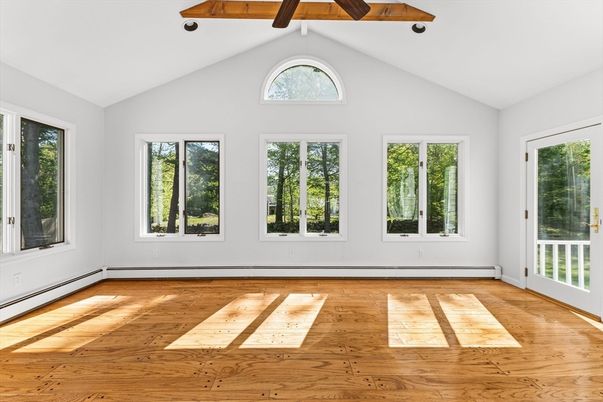 Empty room, Interior, Recessed Lighting, Wooden Beams, Wood Texture Flooring