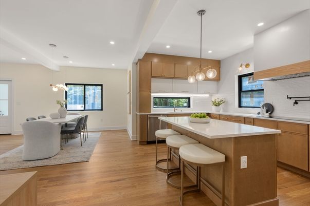 Dining room, Interior, Kitchen, Pendant Lights, Recessed Lighting, Wood Texture Flooring