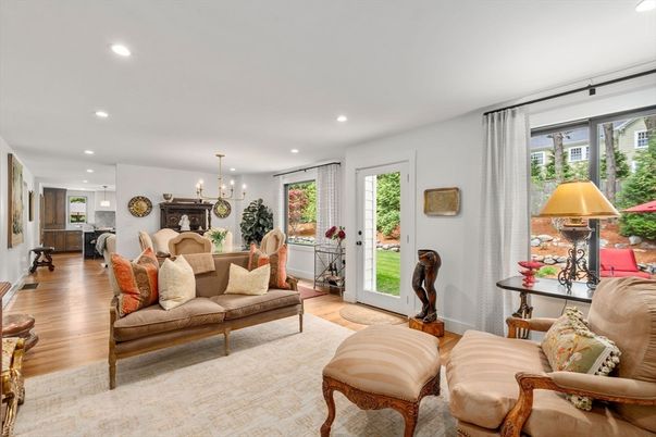 Dining room, Interior, Living room, Pendant Lights, Recessed Lighting, Wood Texture Flooring