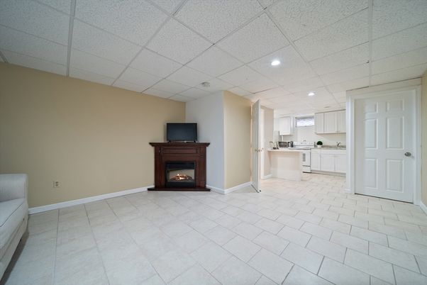 Empty room, Fireplace, Interior, Kitchen, Recessed Lighting