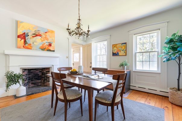 Chandelier, Dining room, Fireplace, Interior, Wood Texture Flooring