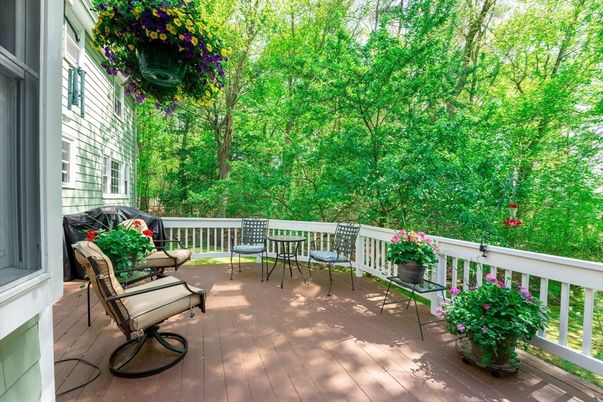 Exterior, Wood Texture Flooring