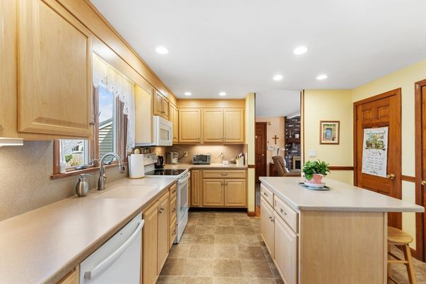 Interior, Kitchen, Recessed Lighting