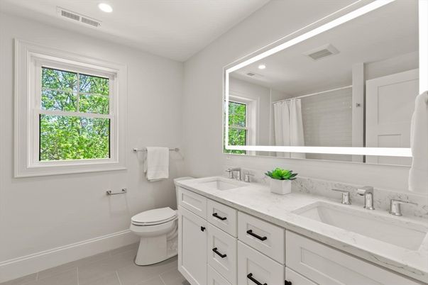 Bathroom, Dual Sink Vanities, Interior, Recessed Lighting