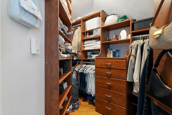 Interior, Walk-in Closets, Wood Texture Flooring