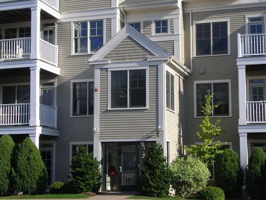 Exterior, Facade, Rowhouse