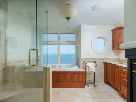 Bathroom, Glass Shower, Interior, Water