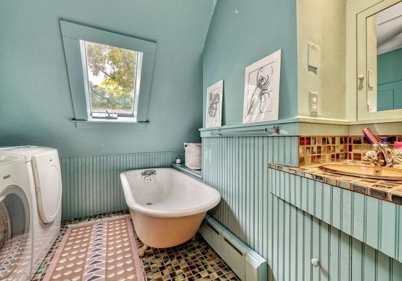 Bathroom, Interior, Tile Countertops, Washer