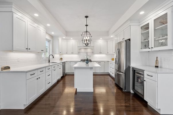 Chandelier, Interior, Kitchen, Pendant Lights, Recessed Lighting, Stainless Steel Appliances, Wood Texture Flooring
