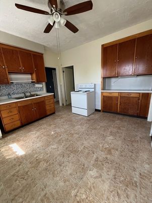 Interior, Kitchen, Washer