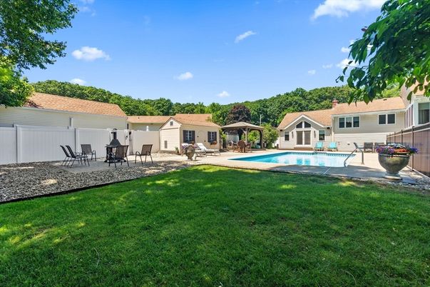 Backyard, Exterior, Pool