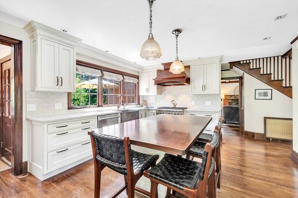 Dining room, Interior, Kitchen, Pendant Lights, Stainless Steel Appliances, Wood Texture Flooring