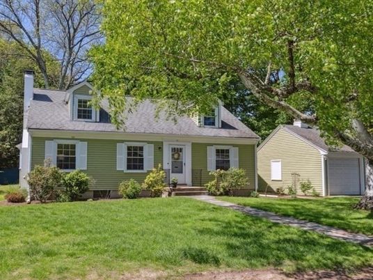 Detached Garage, Exterior, Facade, Cape Cod