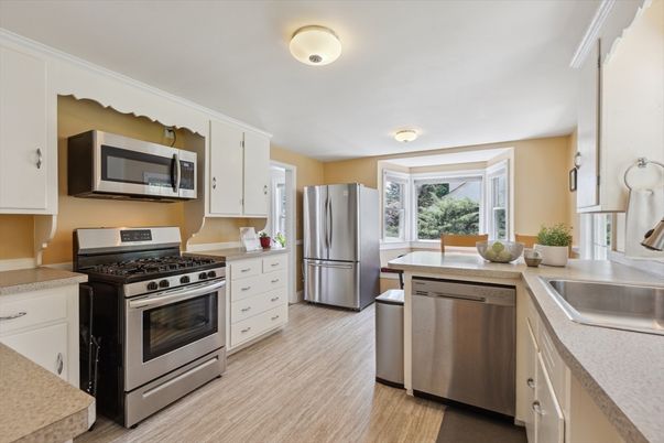 Interior, Kitchen, Stainless Steel Appliances, Wood Texture Flooring