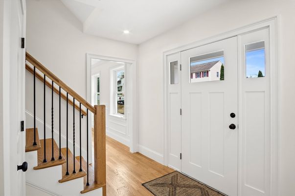 Interior, Recessed Lighting, Wood Texture Flooring