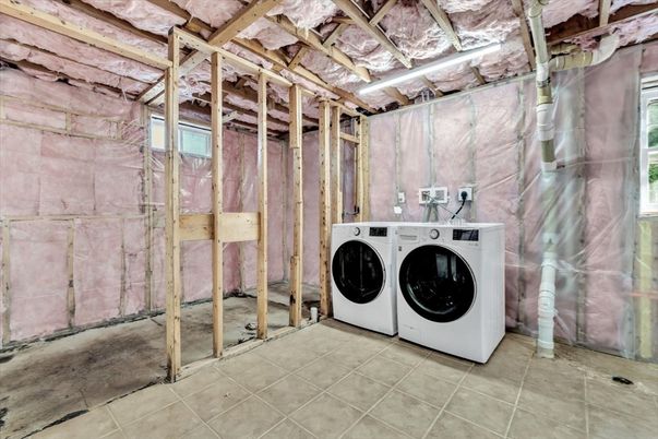 Interior, Washer