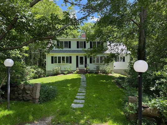 Backyard, Exterior, Facade, Georgian