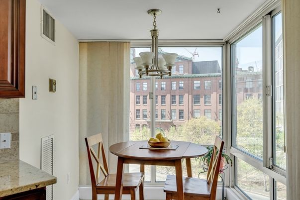 Dining room, Interior