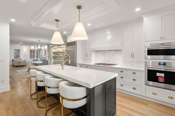 Chandelier, Dining room, Interior, Kitchen, Pendant Lights, Recessed Lighting, Stainless Steel Appliances, Wood Texture Flooring