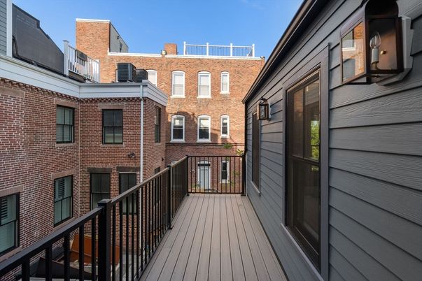 Exterior, Wood Texture Flooring