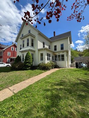 Backyard, Exterior, Facade, Queen Anne Victorian