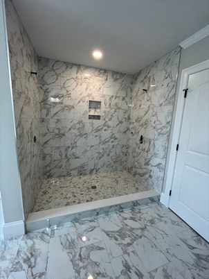Bathroom, Interior, Marble, Marble Walls, Recessed Lighting