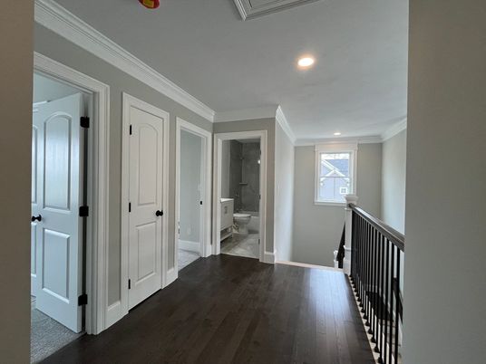 Bathroom, Interior, Recessed Lighting, Wood Texture Flooring