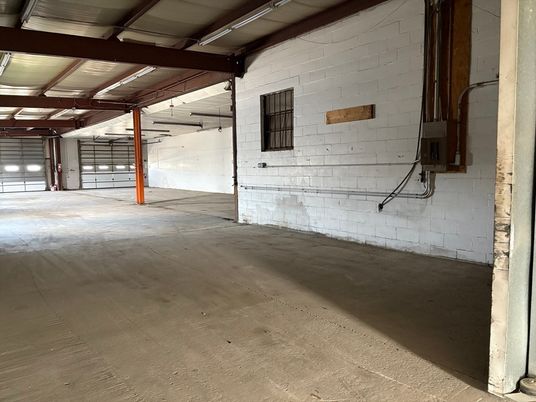Garage, Interior, Stone Walls