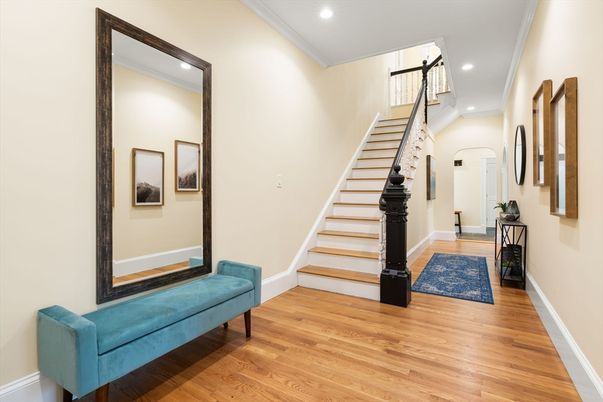 Interior, Pendant Lights, Recessed Lighting, Wood Texture Flooring