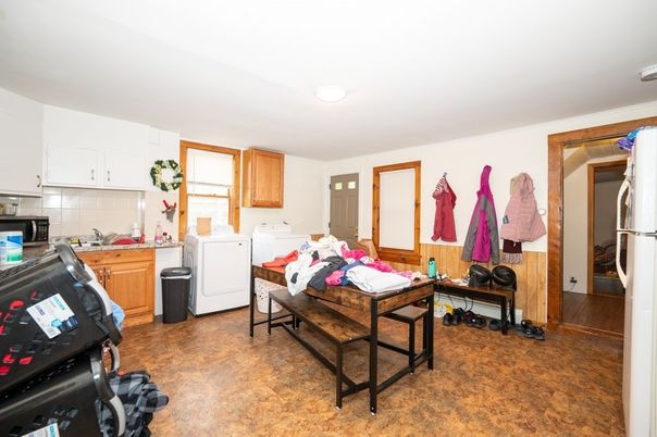 Interior, Washer