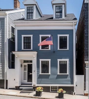 Exterior, Facade, Georgian