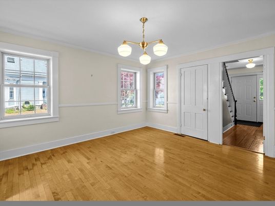 Empty room, Interior, Pendant Lights, Wood Texture Flooring