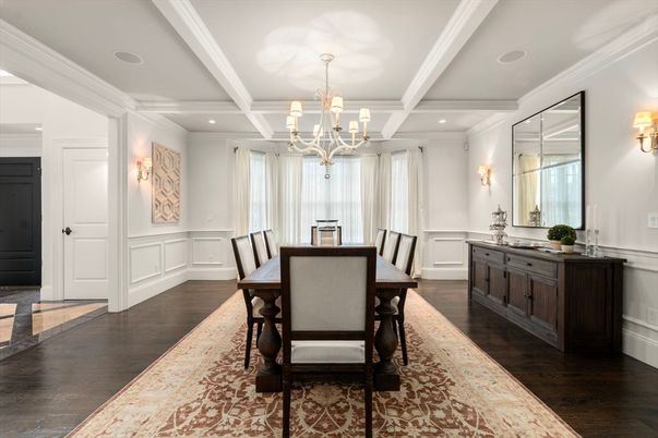 Chandelier, Dining room, Interior, Recessed Lighting, Wood Texture Flooring