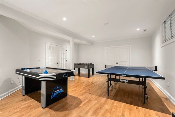 Billiard Table, Game Room, Interior, Recessed Lighting, Wood Texture Flooring