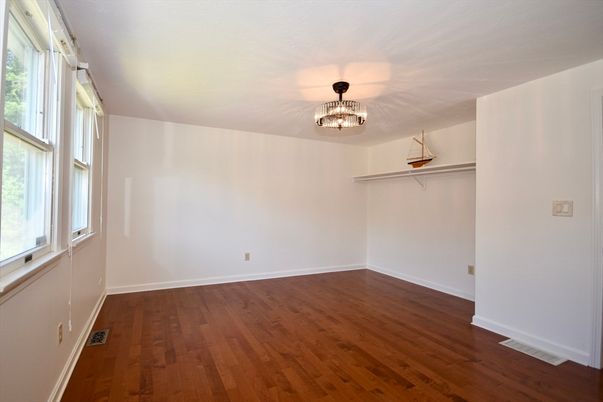 Chandelier, Empty room, Interior, Wood Texture Flooring