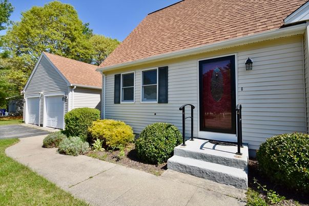 Detached Garage, Exterior