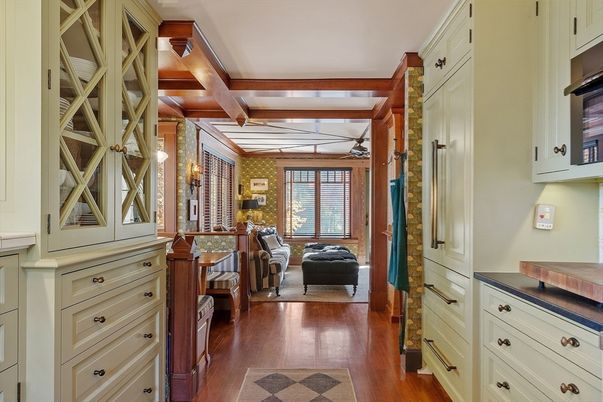 Interior, Pendant Lights, Wood Texture Flooring
