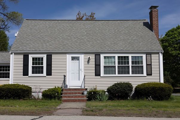 Exterior, Facade, Cape Cod