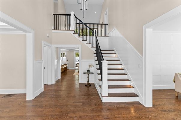 Interior, Pendant Lights, Wood Texture Flooring