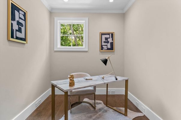 Home Office, Interior, Recessed Lighting, Wood Texture Flooring