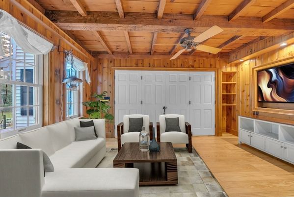 Interior, Recessed Lighting, Wood Texture Flooring