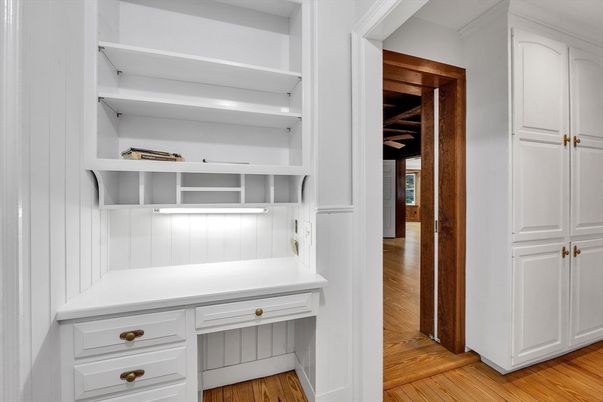 Dining room, Interior, Kitchen, Recessed Lighting, Wood Texture Flooring